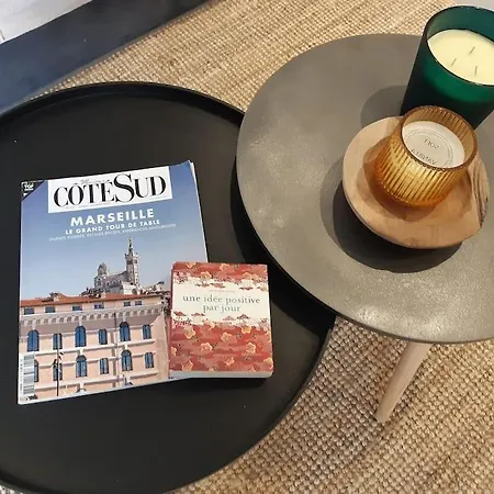 Grand Avec Patio Apartament