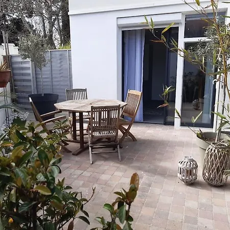 Grand Avec Patio *